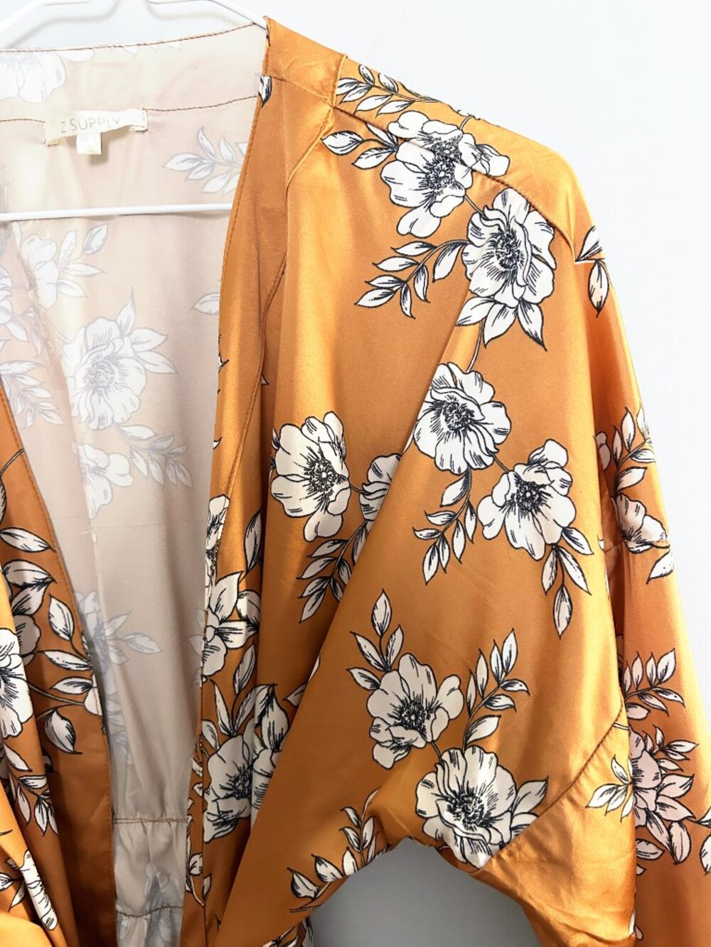 Z Supply Floral Satin Kimono Robe XS/S Mustard Gold Boho Tie Waist Loungewear - Picture 3 of 10